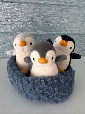Jellycat Nesting PenguinsBNWT Retire Rare 100% Authentic New Without Tags